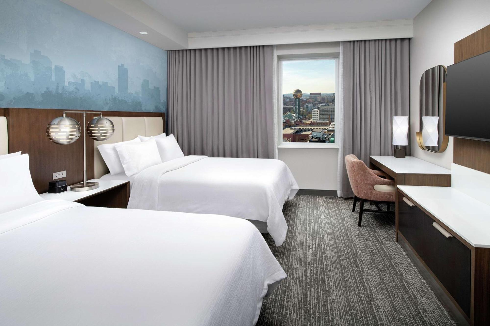 Embassy Suites By Hilton Knoxville Downtown Bagian luar foto