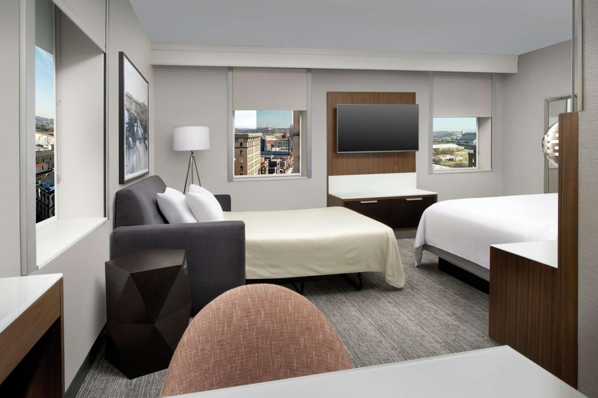 Embassy Suites By Hilton Knoxville Downtown Bagian luar foto
